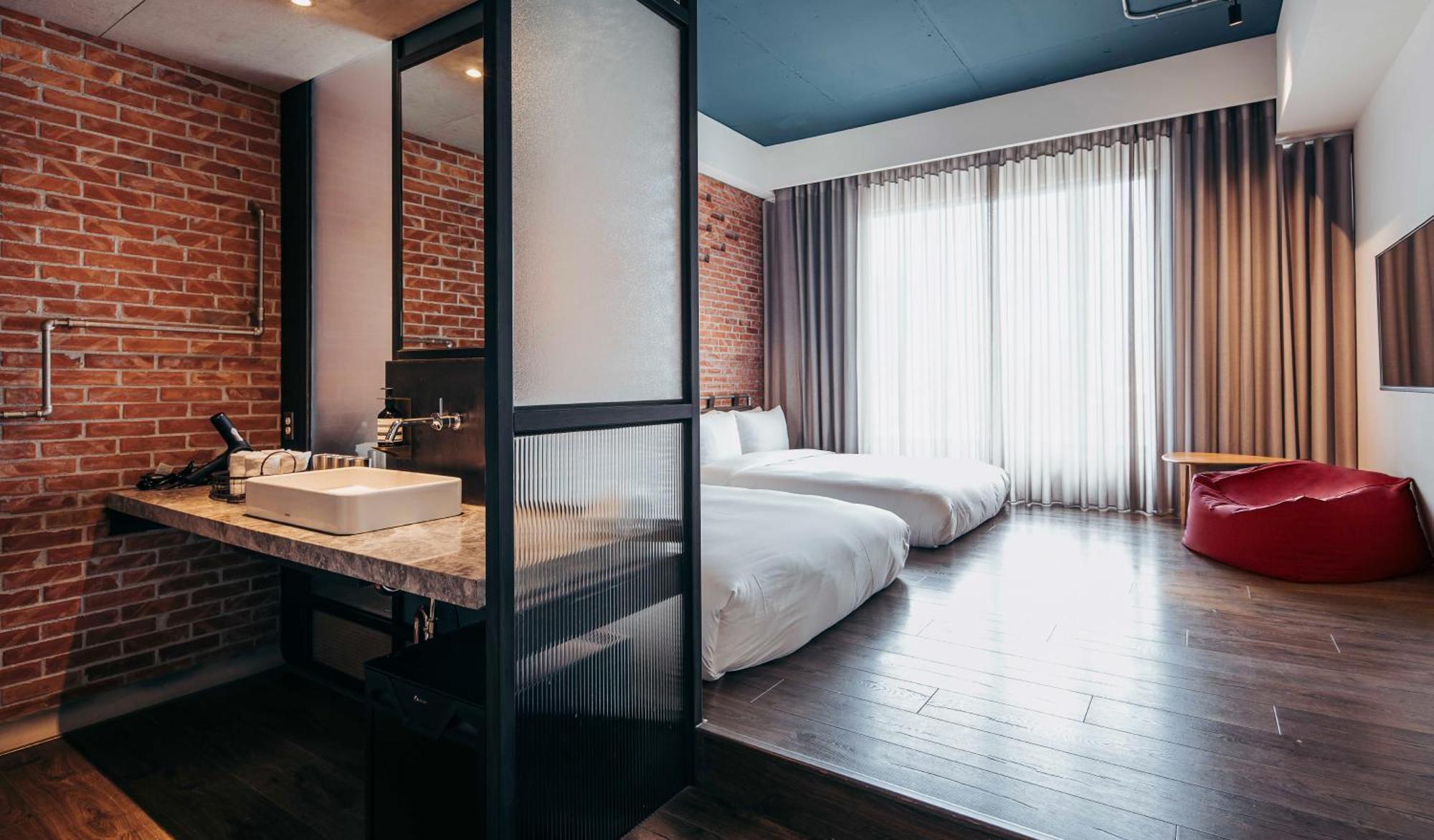 U.I.J Hotel & Hostel Tainan Exterior foto