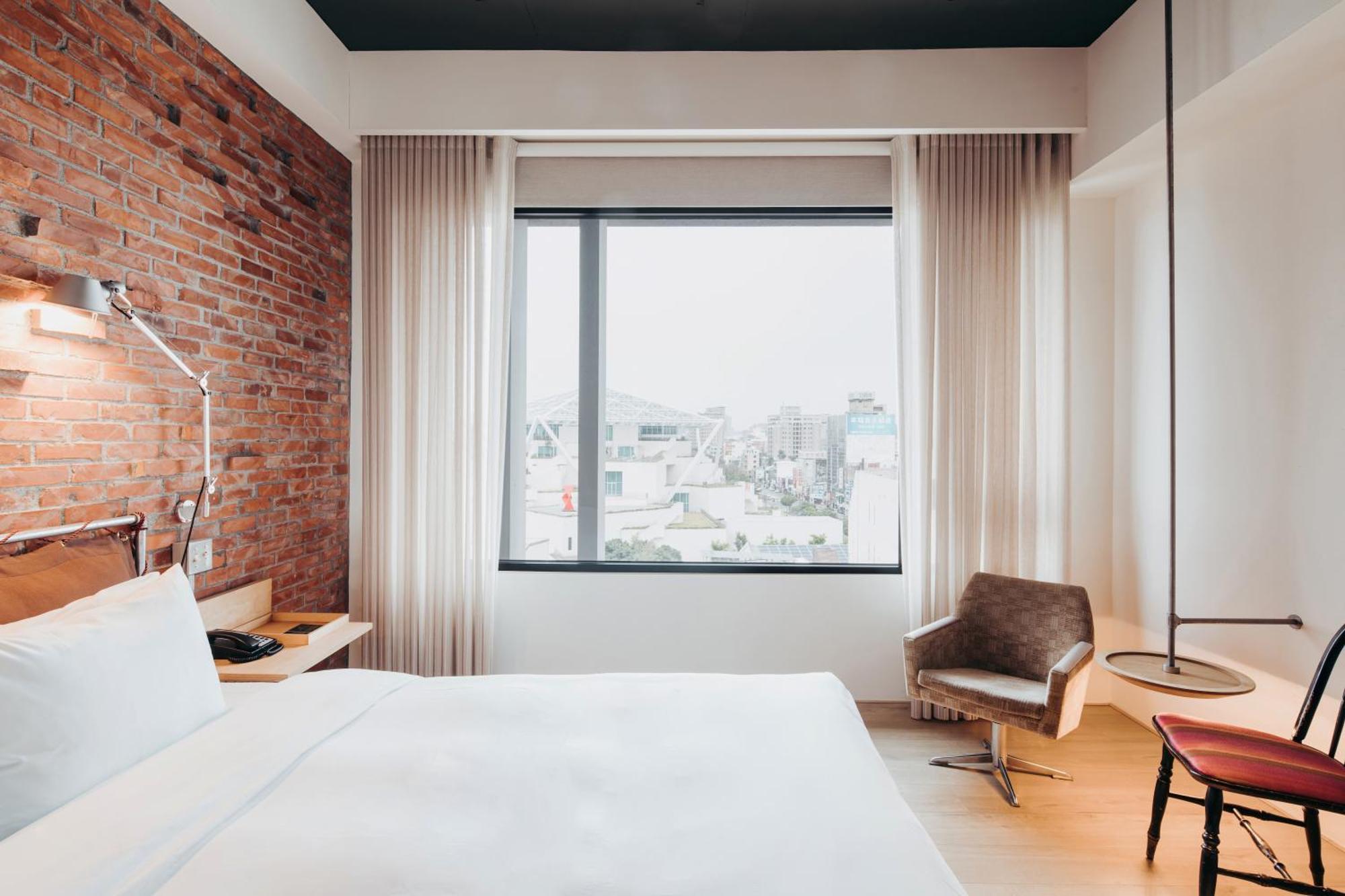 U.I.J Hotel & Hostel Tainan Exterior foto